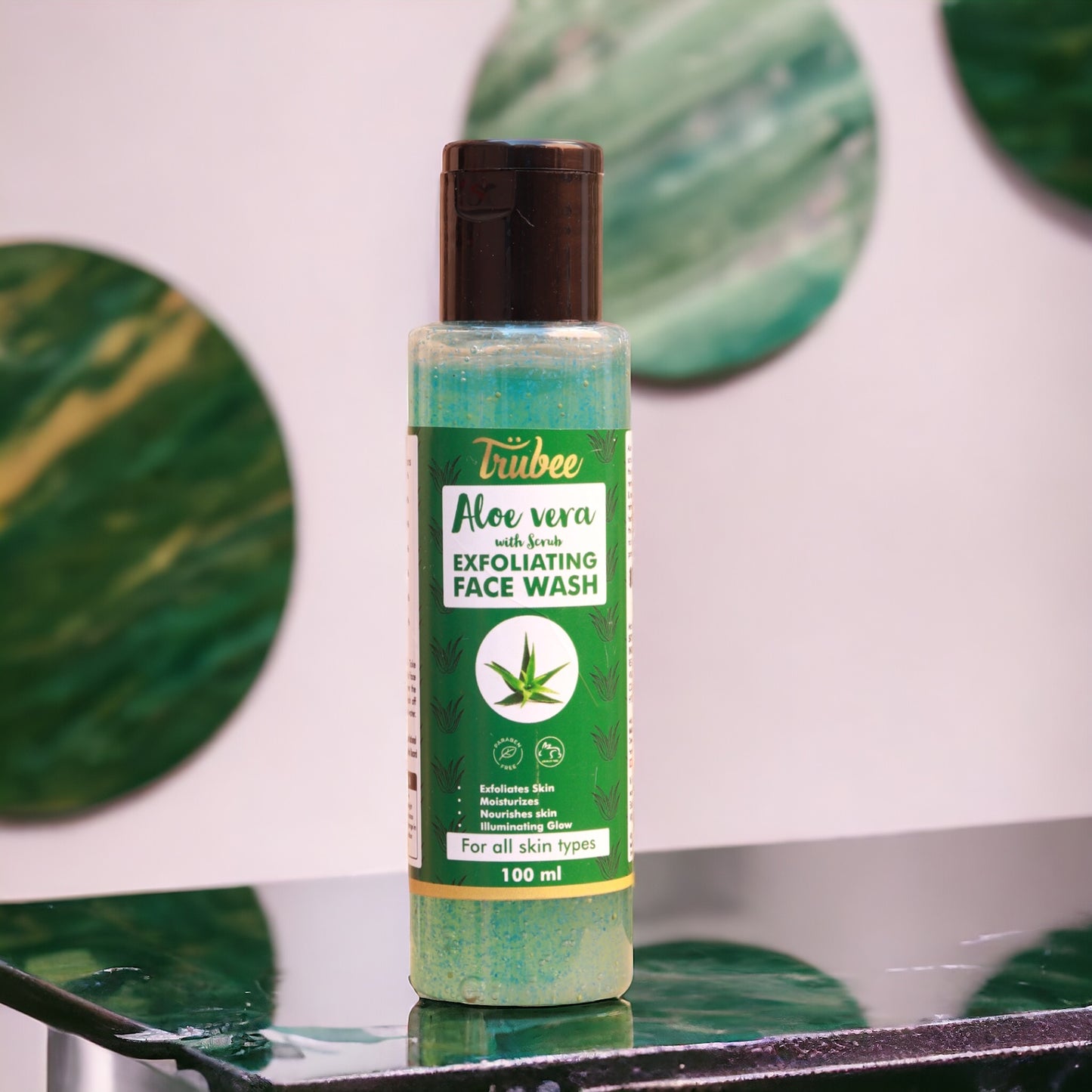 Trubee Aloevera With Scrub Exfoliating face wash